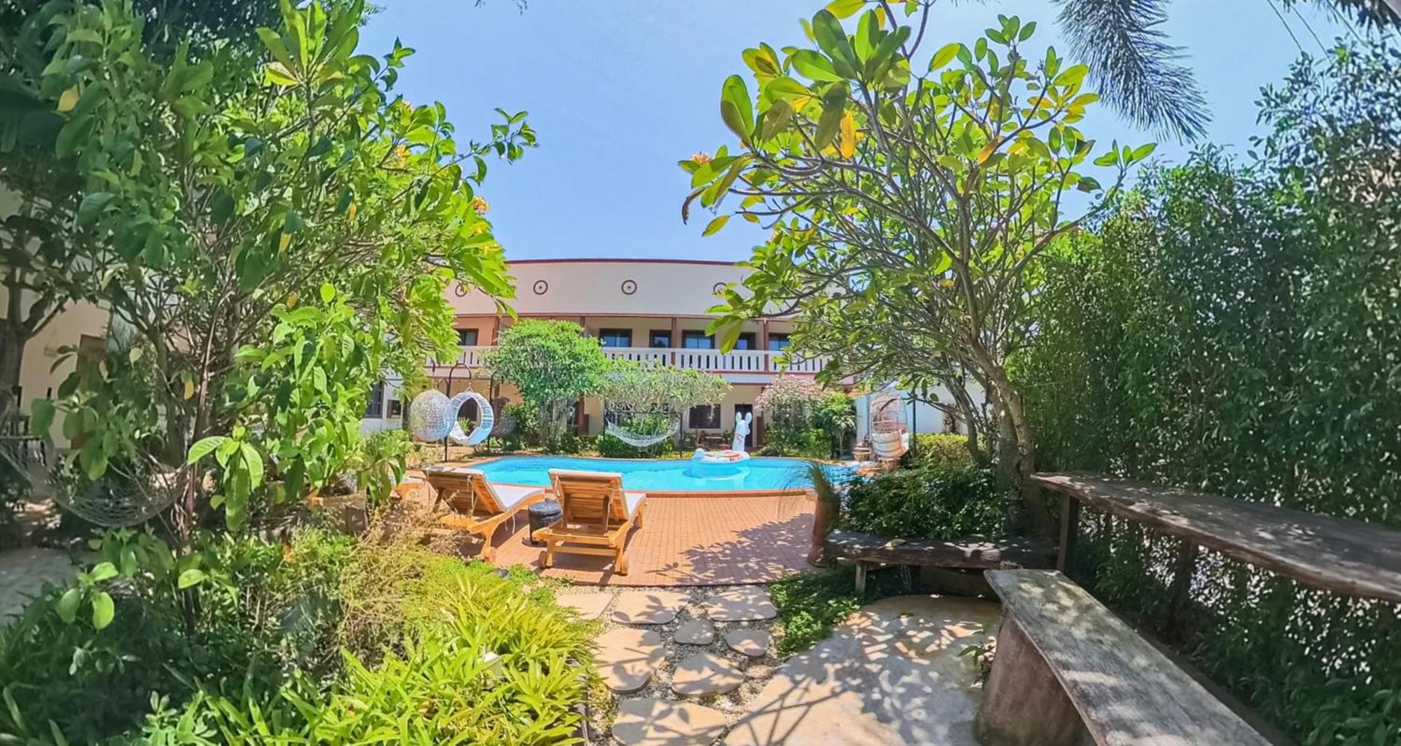 Namphung Phuket Boutique Resort Rawai Exteriör bild