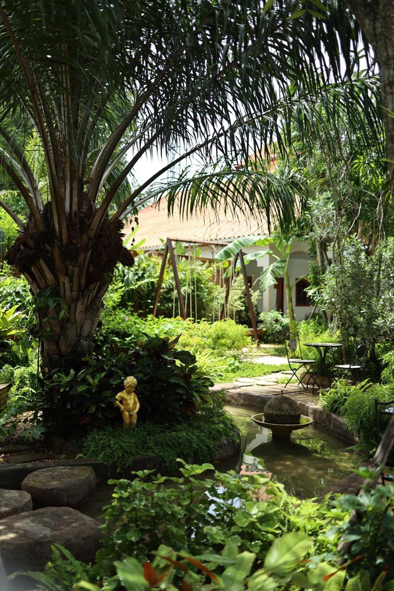 Namphung Phuket Boutique Resort Rawai Exteriör bild